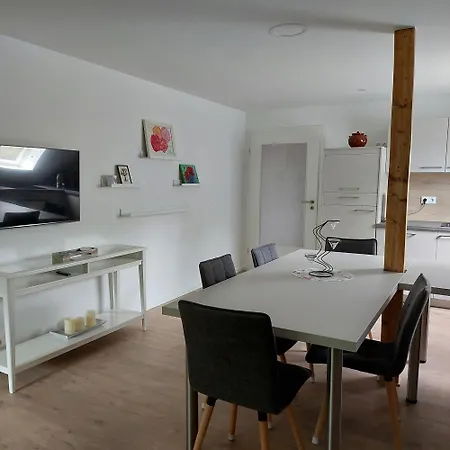 Dreiseitenblick Komfort Mit 2 Schlafzimmern