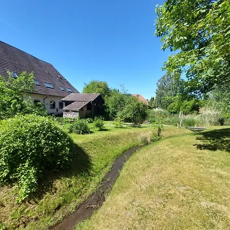 Apartment Dreiseitenblick Komfort Mit 2 Schlafzimmern *