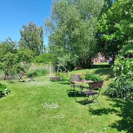 Apartment Dreiseitenblick Komfort Mit 2 Schlafzimmern *